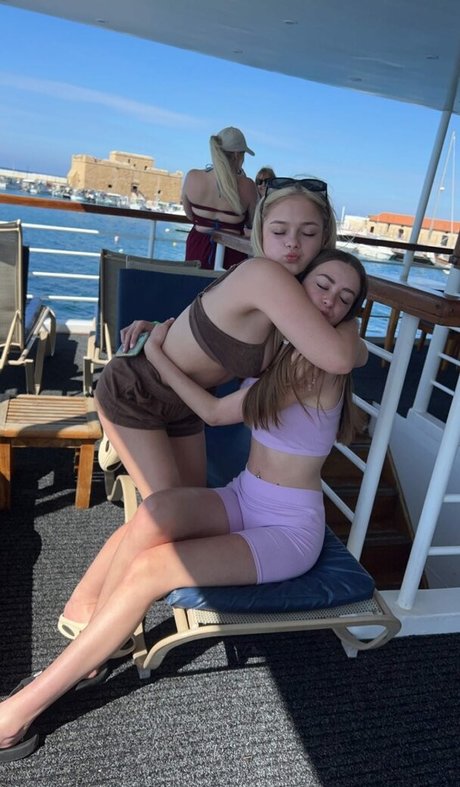 Brooke Marsden pretty pornstar gallery