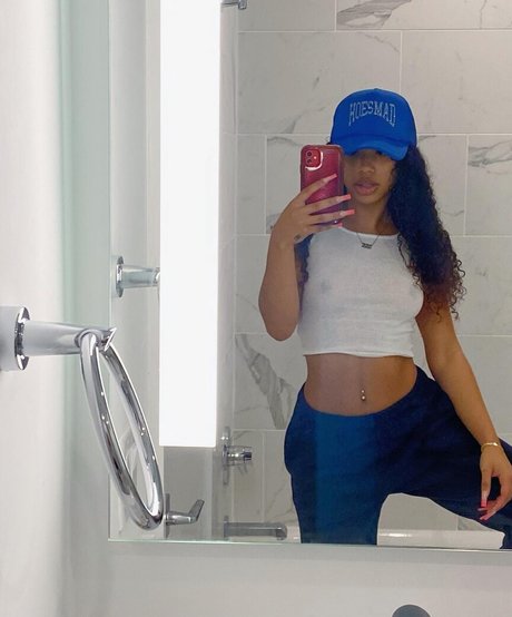 Journi Carr pornstar pretty pics