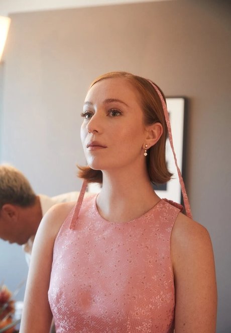 Hannah Einbinder hd pornstar picture