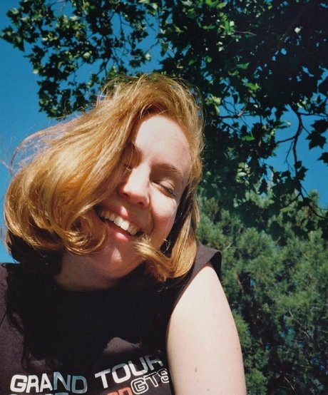 Hannah Einbinder erotic pornstar archive