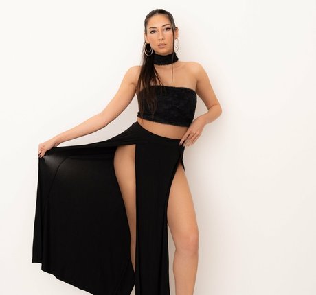 ZaraOnDemand nude actress galleries