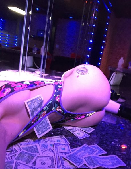 Sara Mariam porn model photo