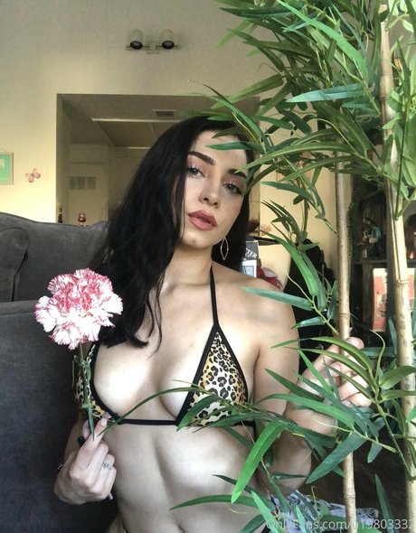 Sara Mariam pornstar xxx pics