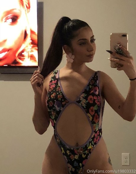 Sara Mariam star top photos