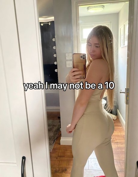 curvy latina onlyfans art naked galleries