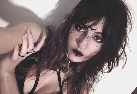 Yuunyu model exclusive images