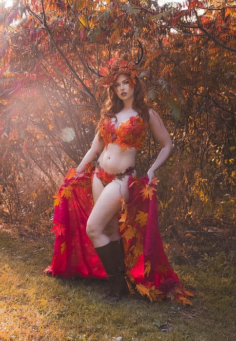 overlairbeefree naked actress image