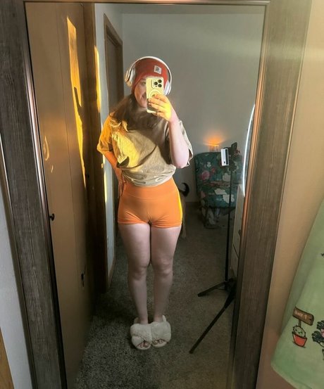 Adorablelilli hd pornstar image