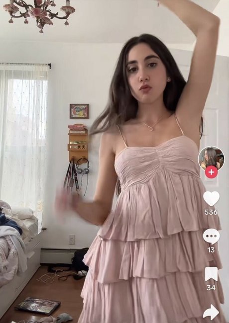 Mikaela Astel hd star image