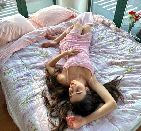 Mikaela Astel star top image