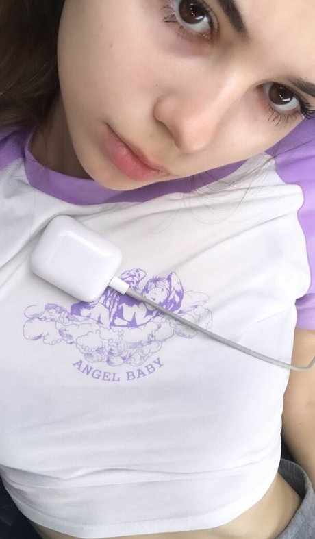 Lawwender pornstar hd img