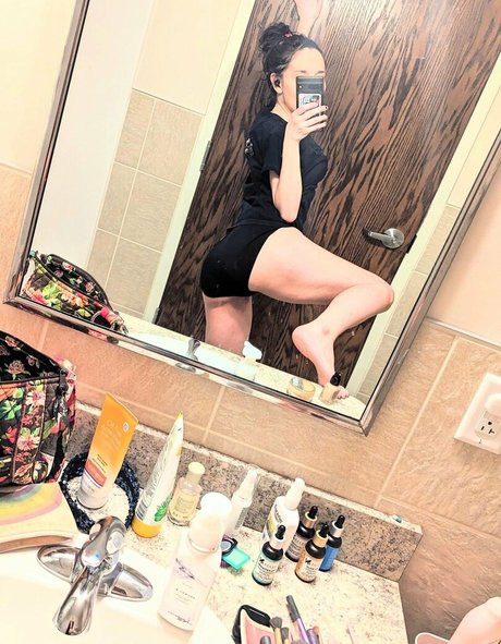 raenarchy star naked image