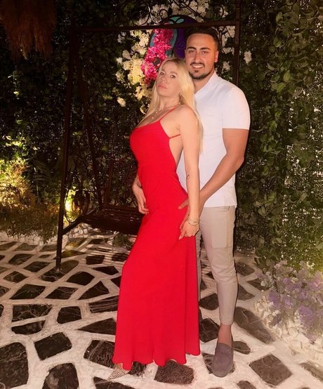 Shelly Cohen pornstar sex photo