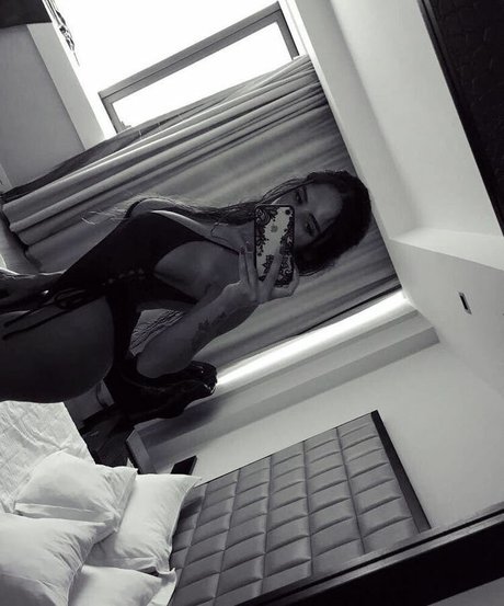 Kika model xxx image