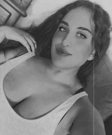 elviabombon star beautiful images