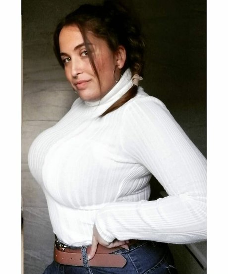 elviabombon adult star images