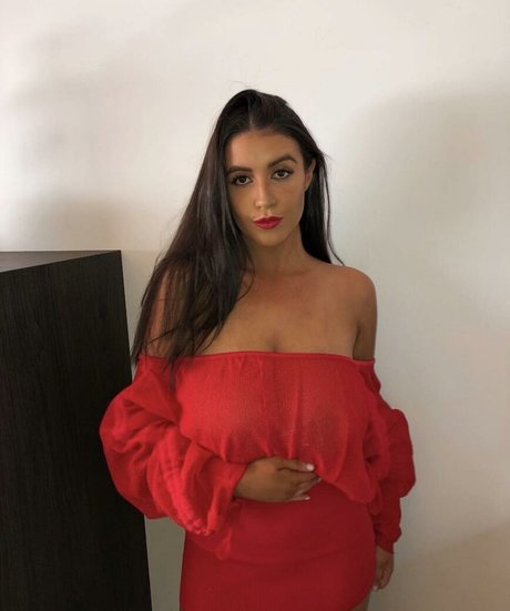 Darcy Buchan pornstar pretty picture