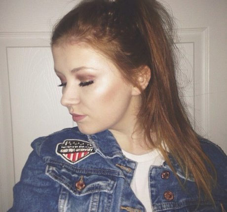 Amy Heslop model sex image