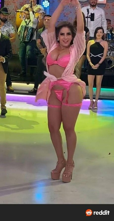 Datsy Acu a star sexy picture