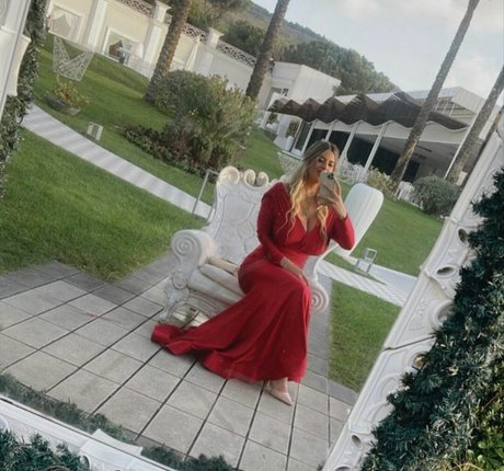 Anna Riano xxx model img