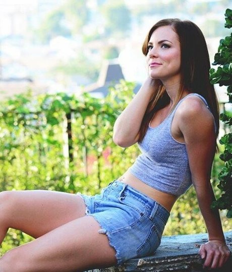 Cindy Busby pornstar naked pictures