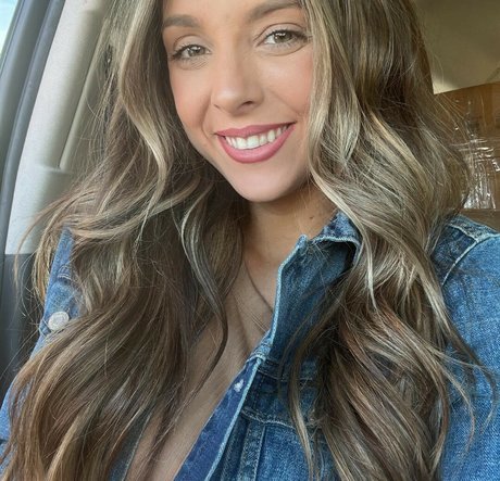 Ashlynn Thurber star adult picture