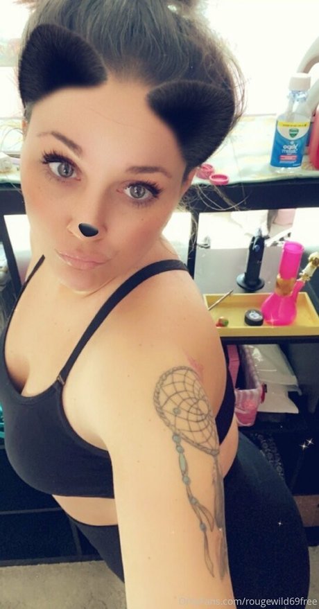 rougewild69free sex model pic