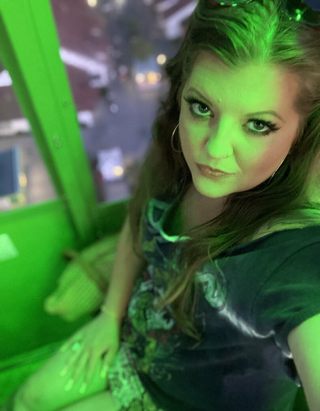 queen of spades star high quality image