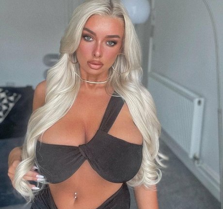 Lucy Cartlidge hd actress images