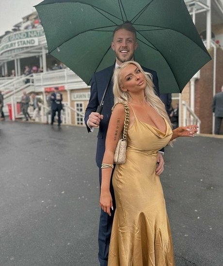 Lucy Cartlidge exclusive pornstar photo