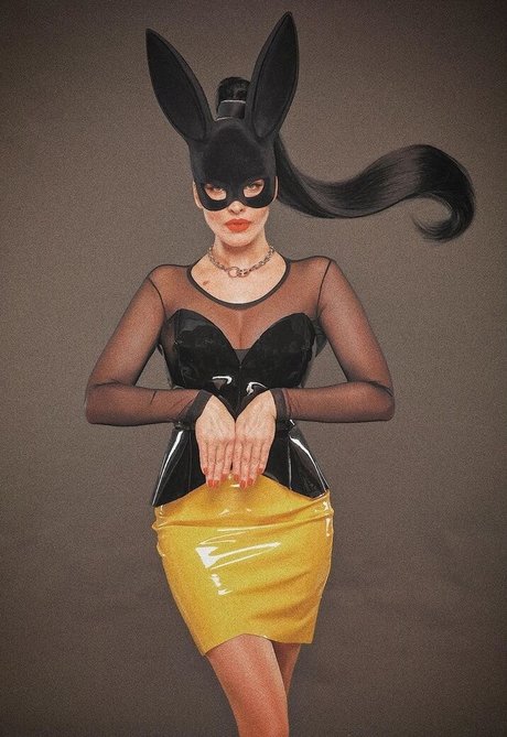 Dasha Astafieva sexy star picture