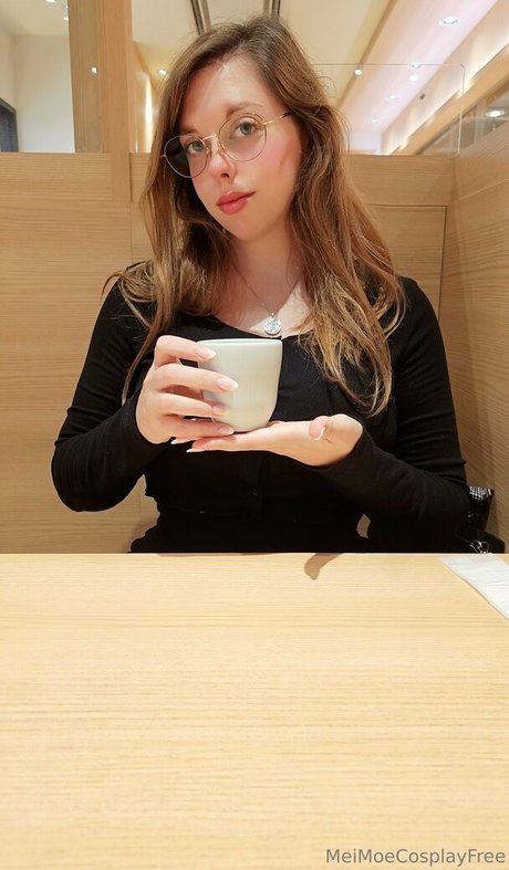 meimoecosplayfree perfect model gallery