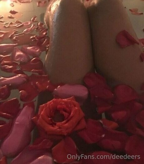 deedeers model hot gallery