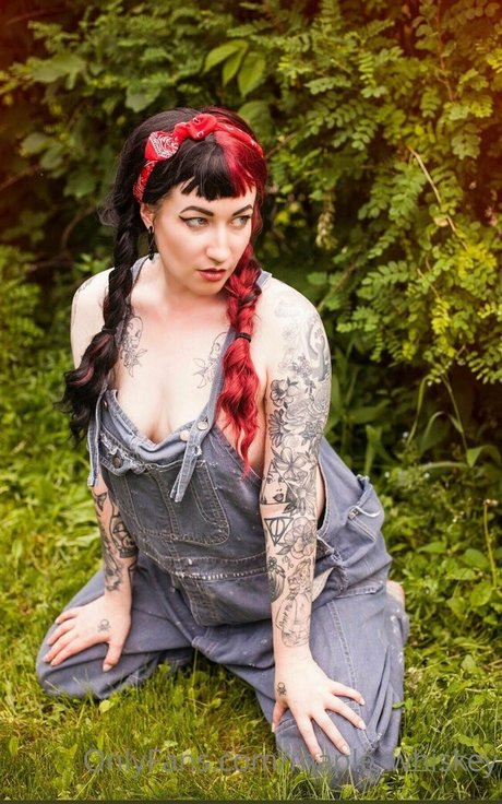 maple massacre free pornstar photos