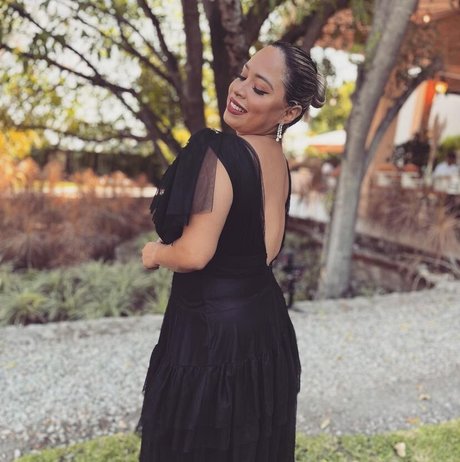 Akaren sex model pictures