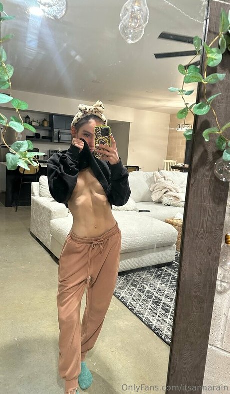 itsannarain sexy pornstar img