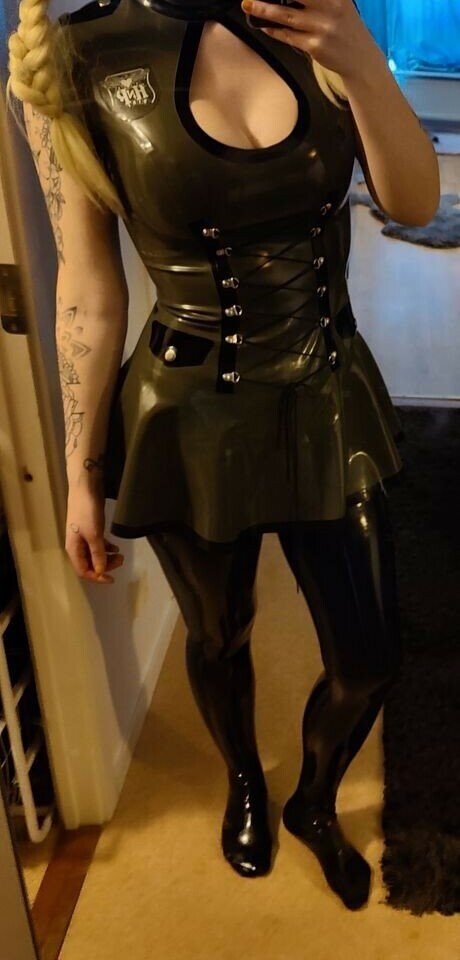 swerubberdoll free pornstar photos