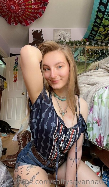 saltysavanna03 model sexy image
