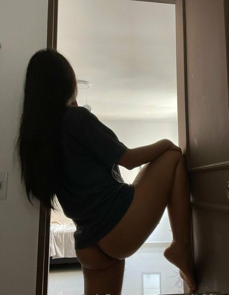 pamela88ve model adult image