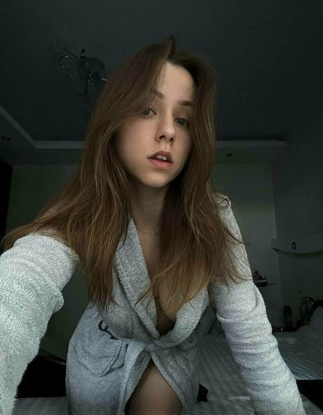 anniemelody adult star pic