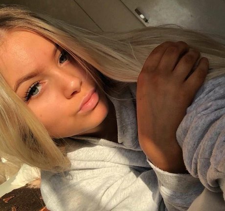 Lucy M pornographic star pics