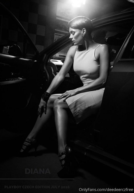 deedeerczfree pornstar pretty photos