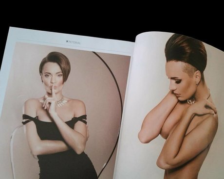 deedeerczfree pornstar top image