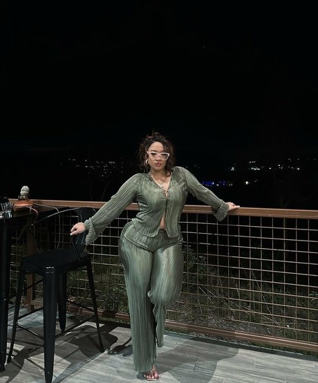 Sophialaurrren pornstar sexy gallery