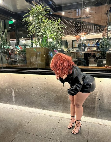 Sophialaurrren exclusive actress galleries