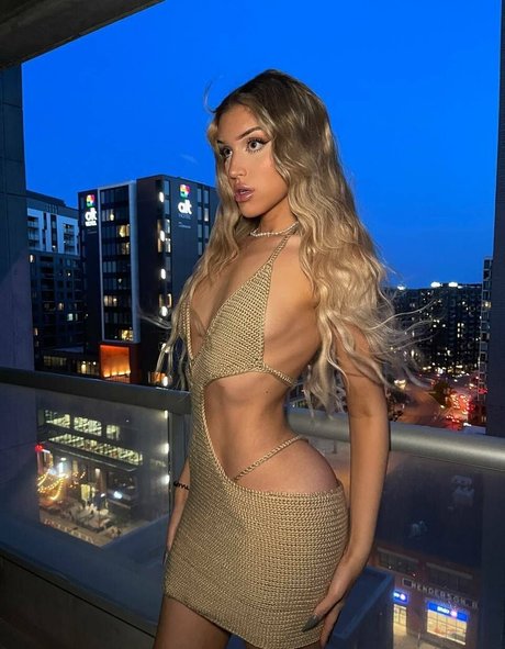 adeaadore pornstar adult image