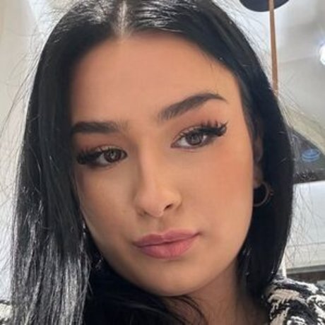 Elianka xxx model photo