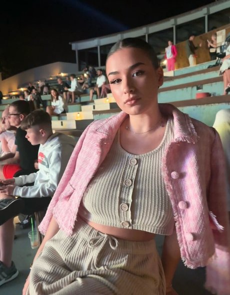 Elianka nice actress pics