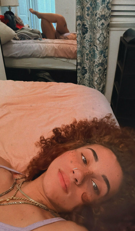 PoofBallDemon model naked photos