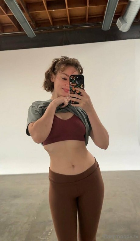 marymoody erotic pornstar pictures